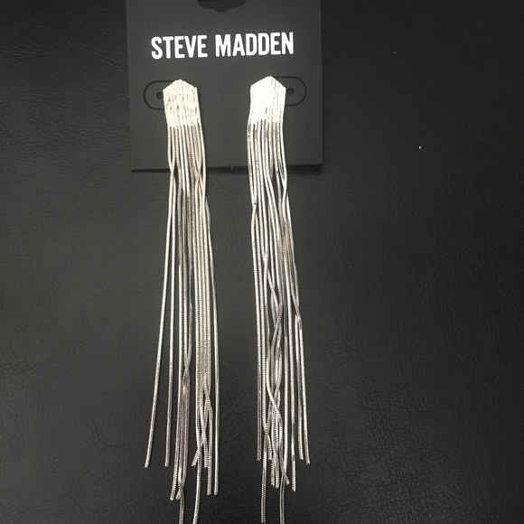 Steve Madden Long Silver Tassel  5 1/4" - Picture 1 of 1